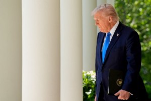 特朗普在预算案中大砍23%国内支出 破1万亿美元国防开支创新高