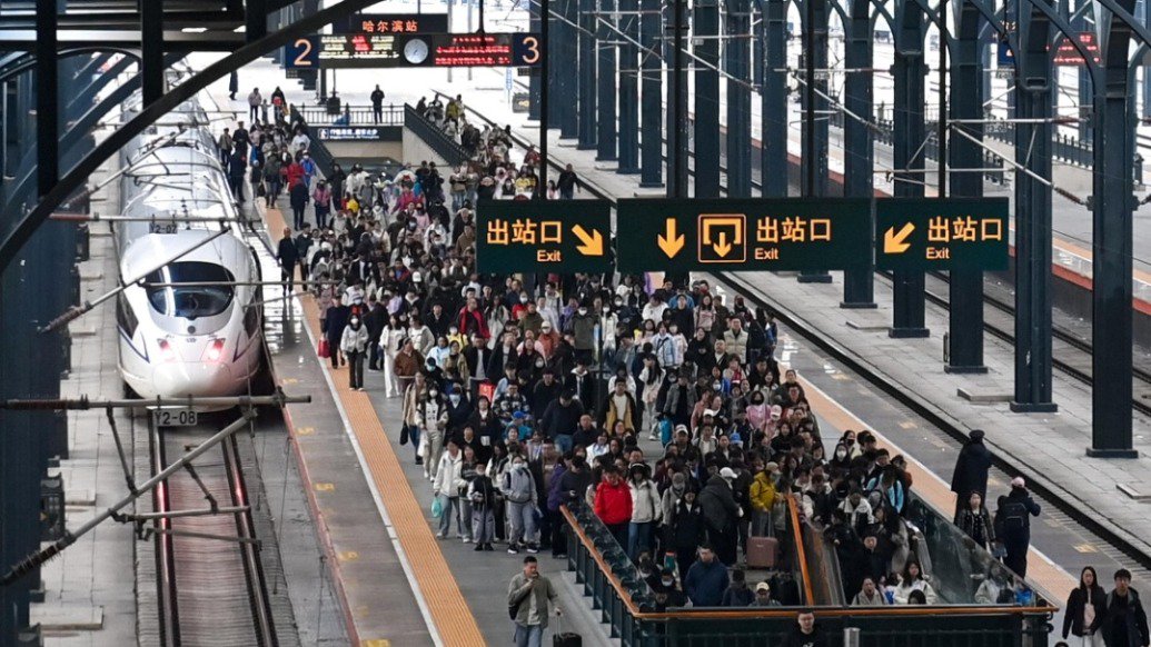 全国铁路旅客发送量连续3天同比增幅超10%，今日预计发送1800万人次